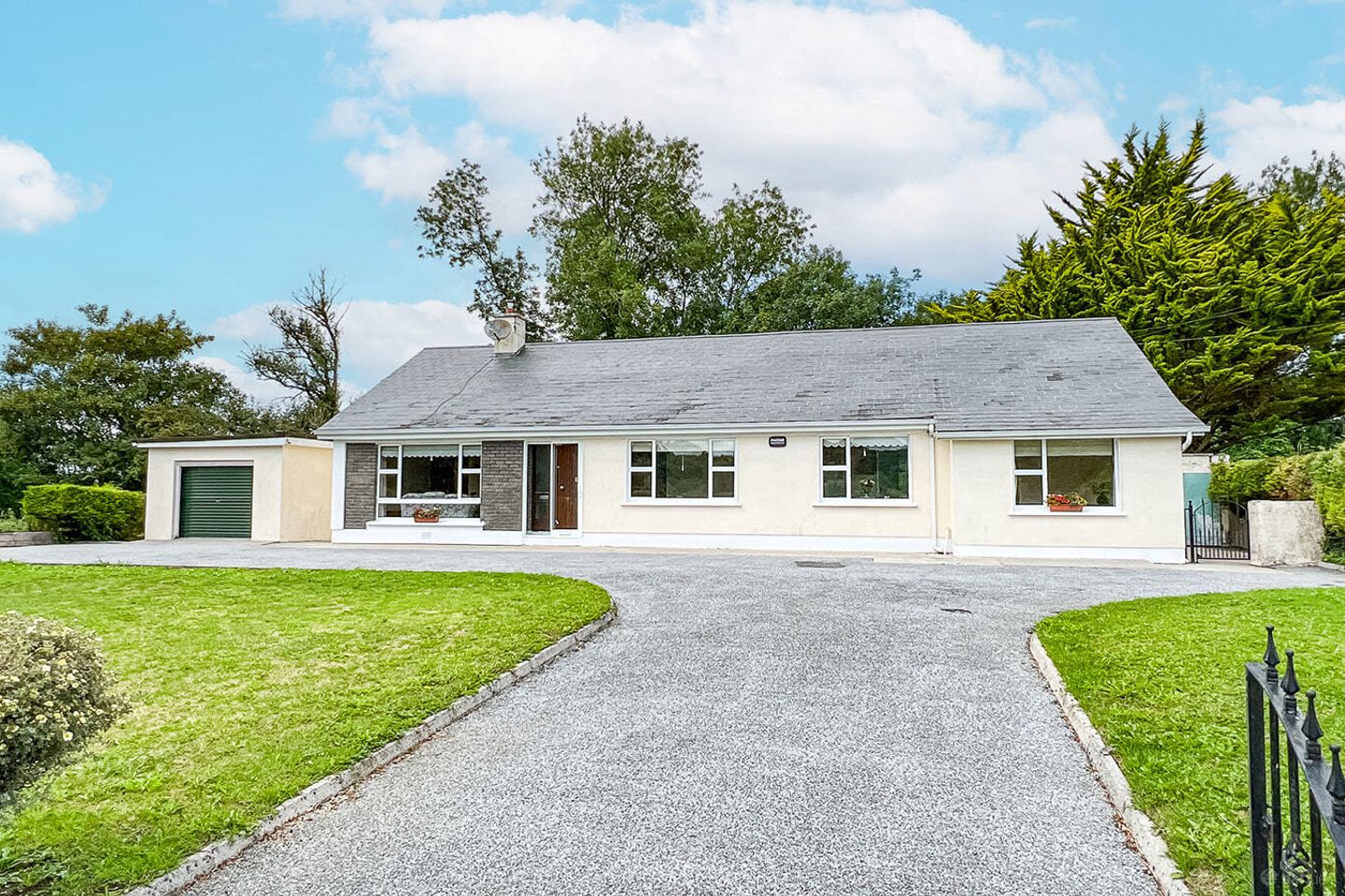 Abbeyside On Circa 1.75 Acres, Jerpoint Abbey, Thomastown, Co Kilkenny, R95FE31