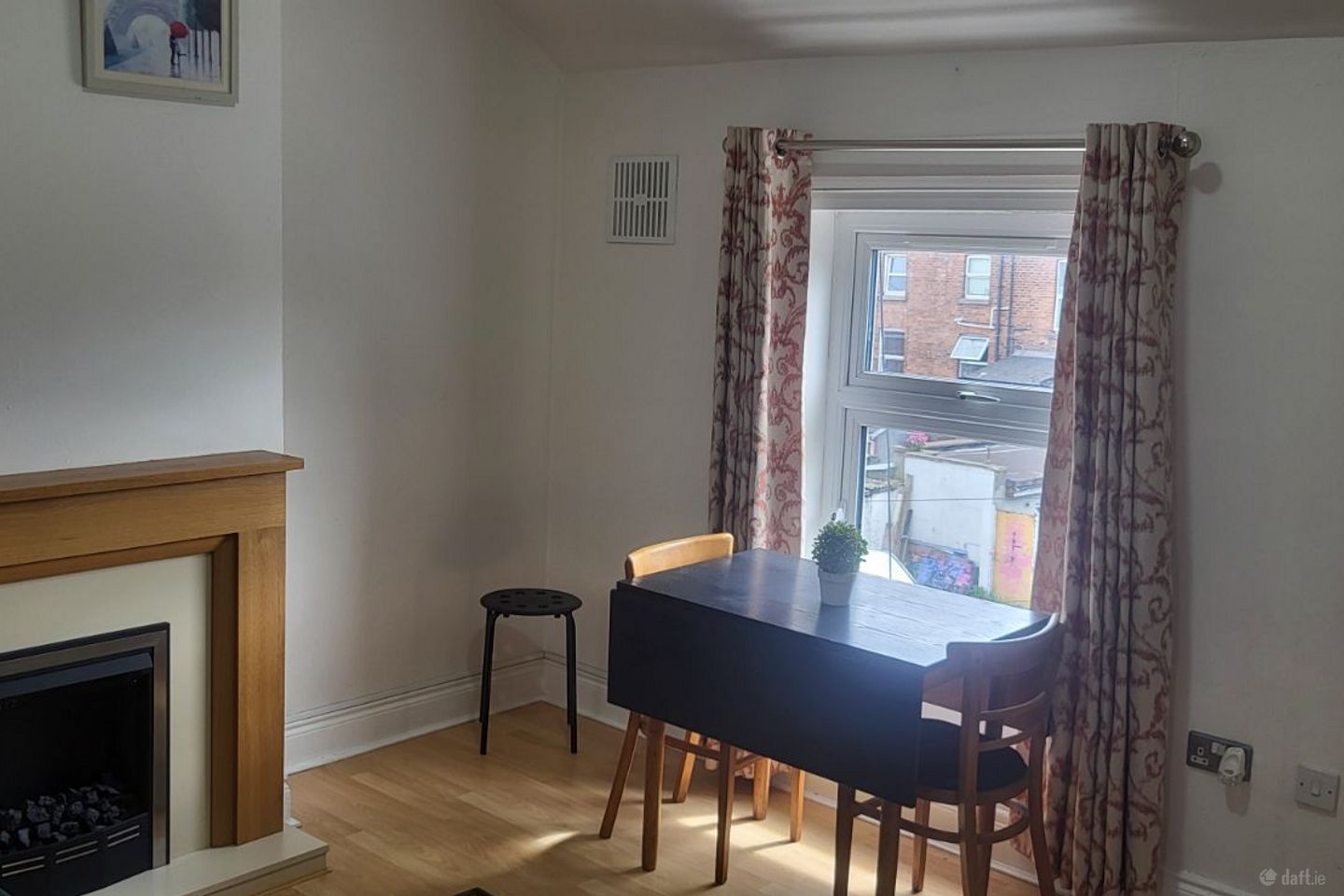 Flat 5, 31 Cabra Park, Phibsborough, Dublin 7