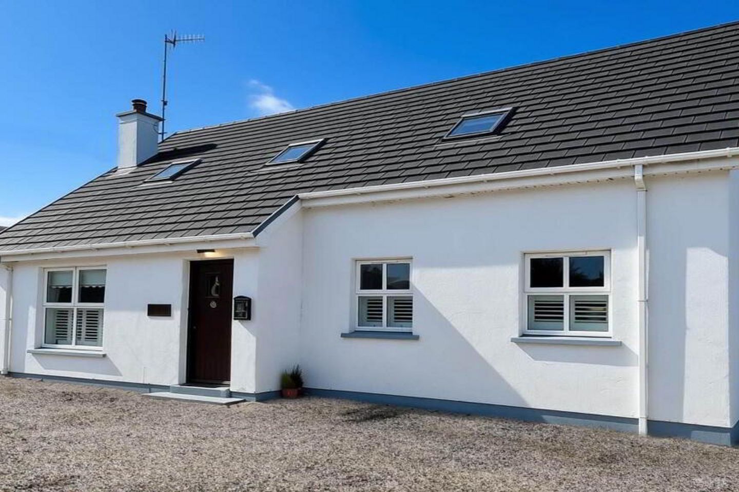 1 Riverside Mews, Meenaleck, Crolly, Co. Donegal, F92X7W8