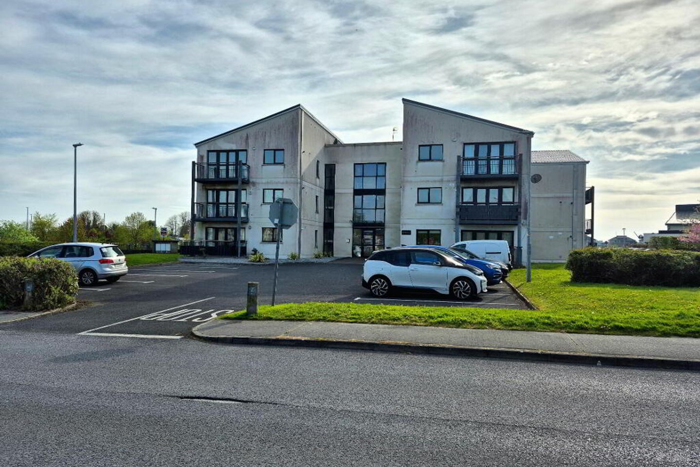 4 Mulberry Apartments, River Village, Monksland, Athlone, Co. Roscommon, N37PX03