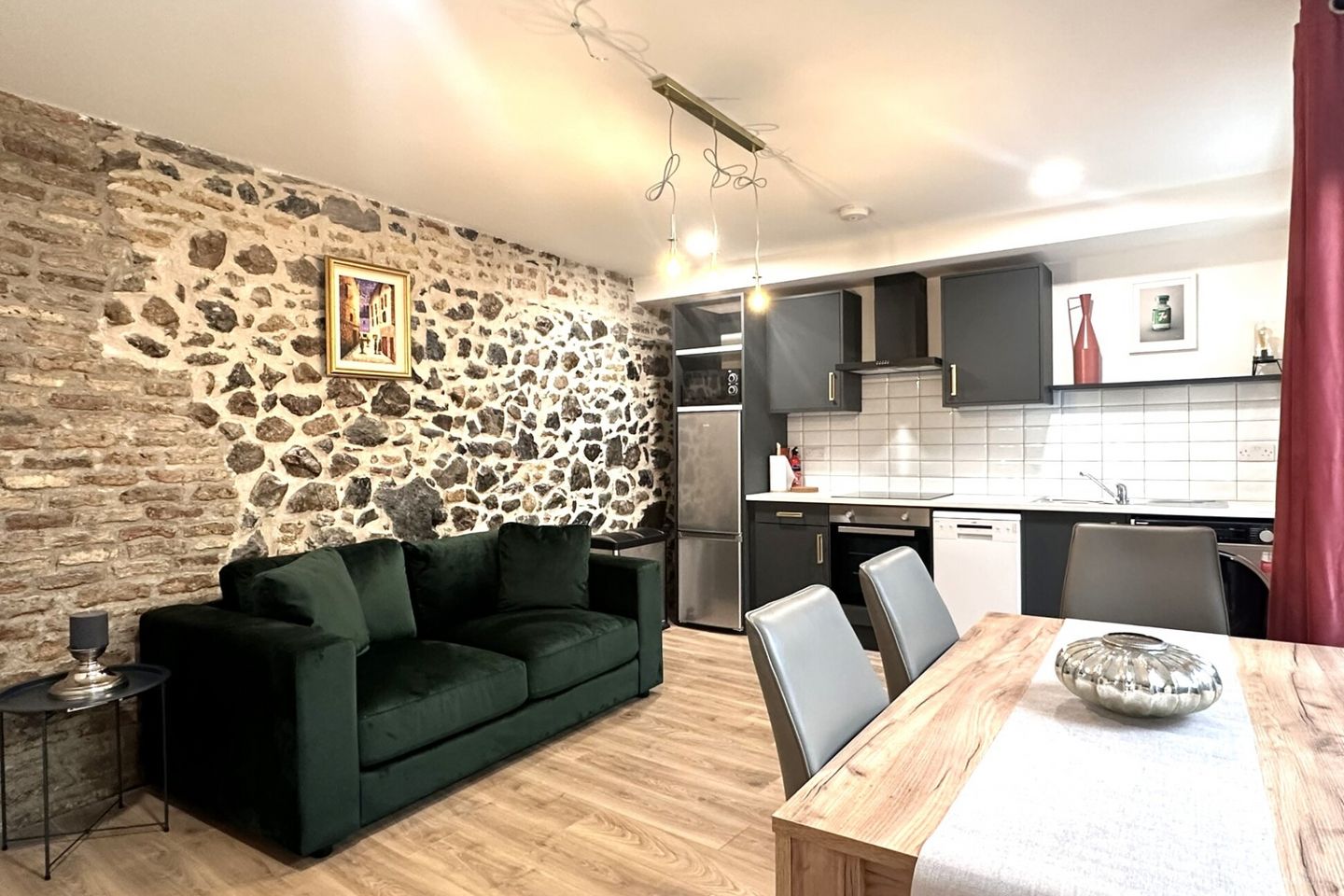 Apt 5 Fiddle & Bow, 48 Dominick Street Lower, Galway