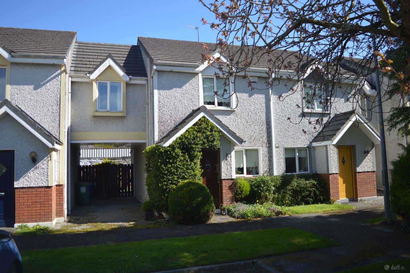 17 Roselawn, High Street, Tullamore, Co Offaly, R35F653