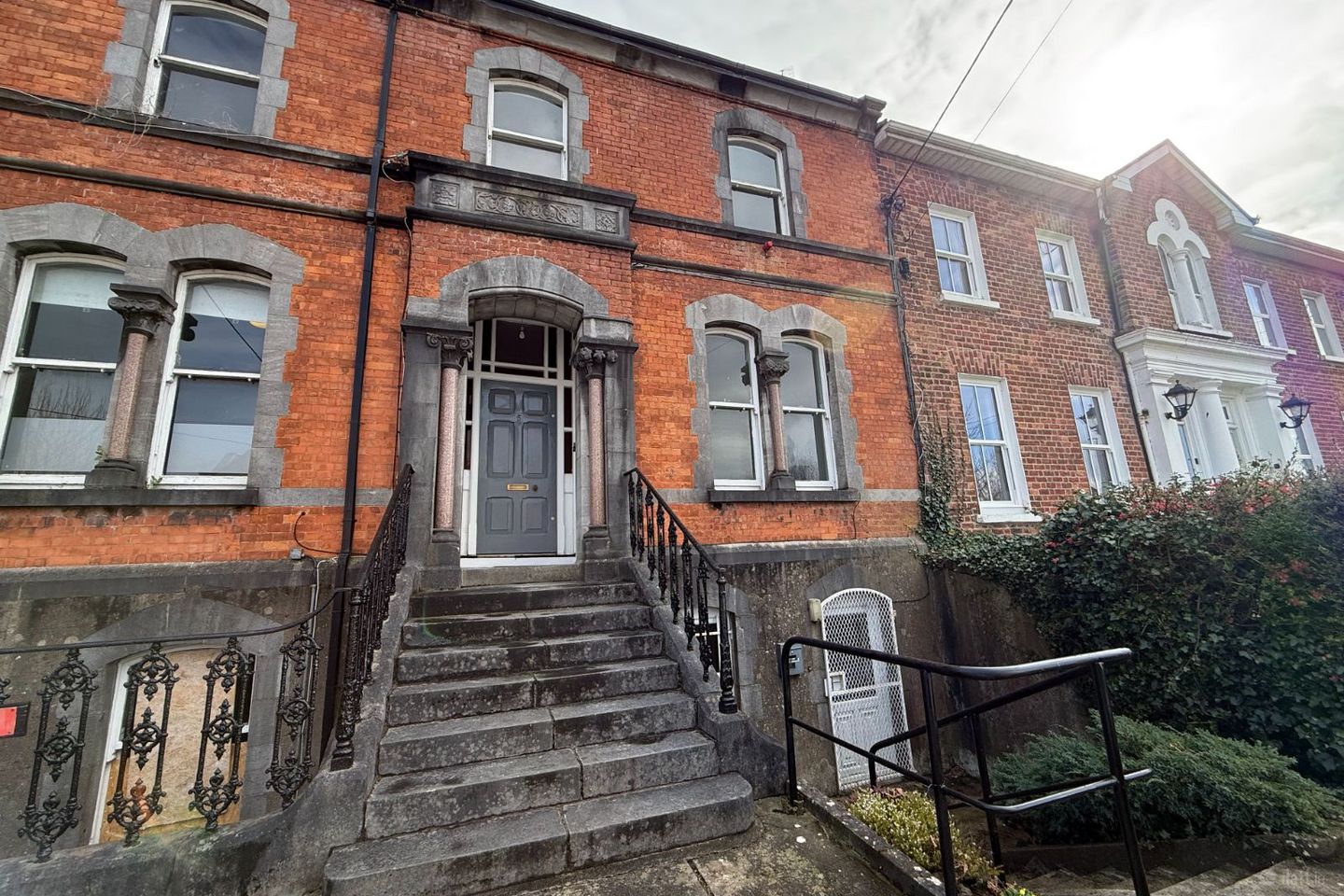 Apt 2, First Floor, 5 New Wellington Terrace, O'Connell Avenue, Limerick City Centre, V94N6P2