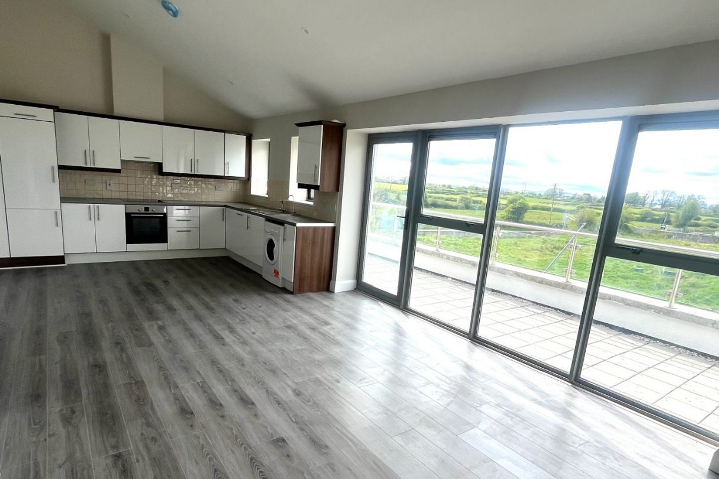 Apartment 9, Gort An Tsamhraidh, Claregalway Shopping Centre, Claregalway, Co. Galway, H91A623