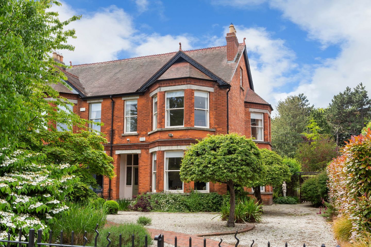 27 St Kevin's Park, Dartry, Dublin 6, D06P2H2