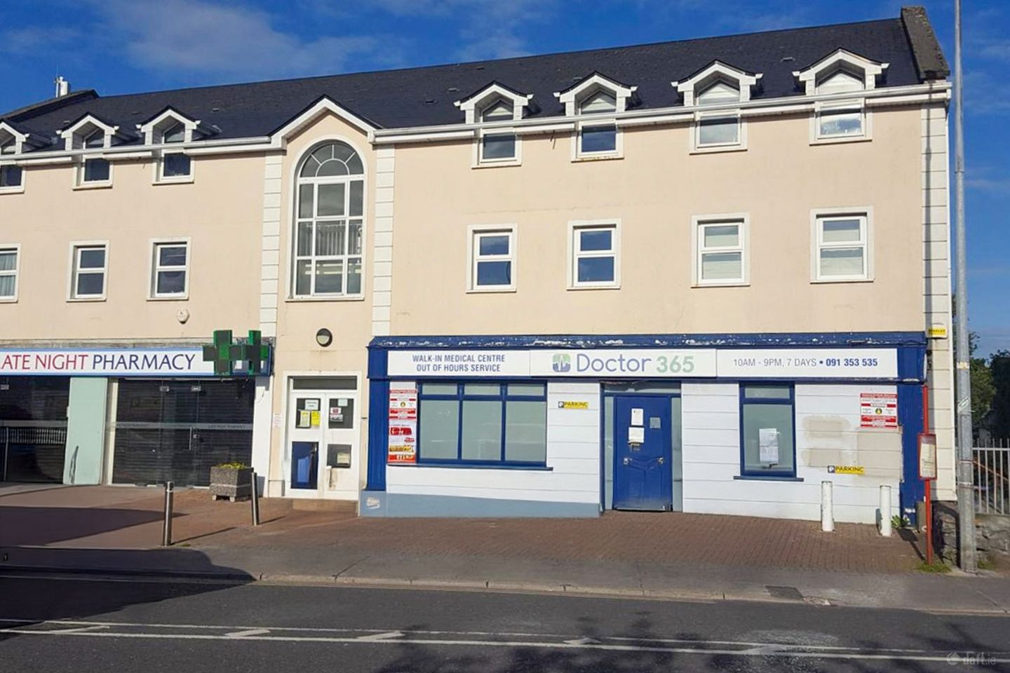 8 University Halls, Newcastle Road, Newcastle, Galway City, H91 R803
