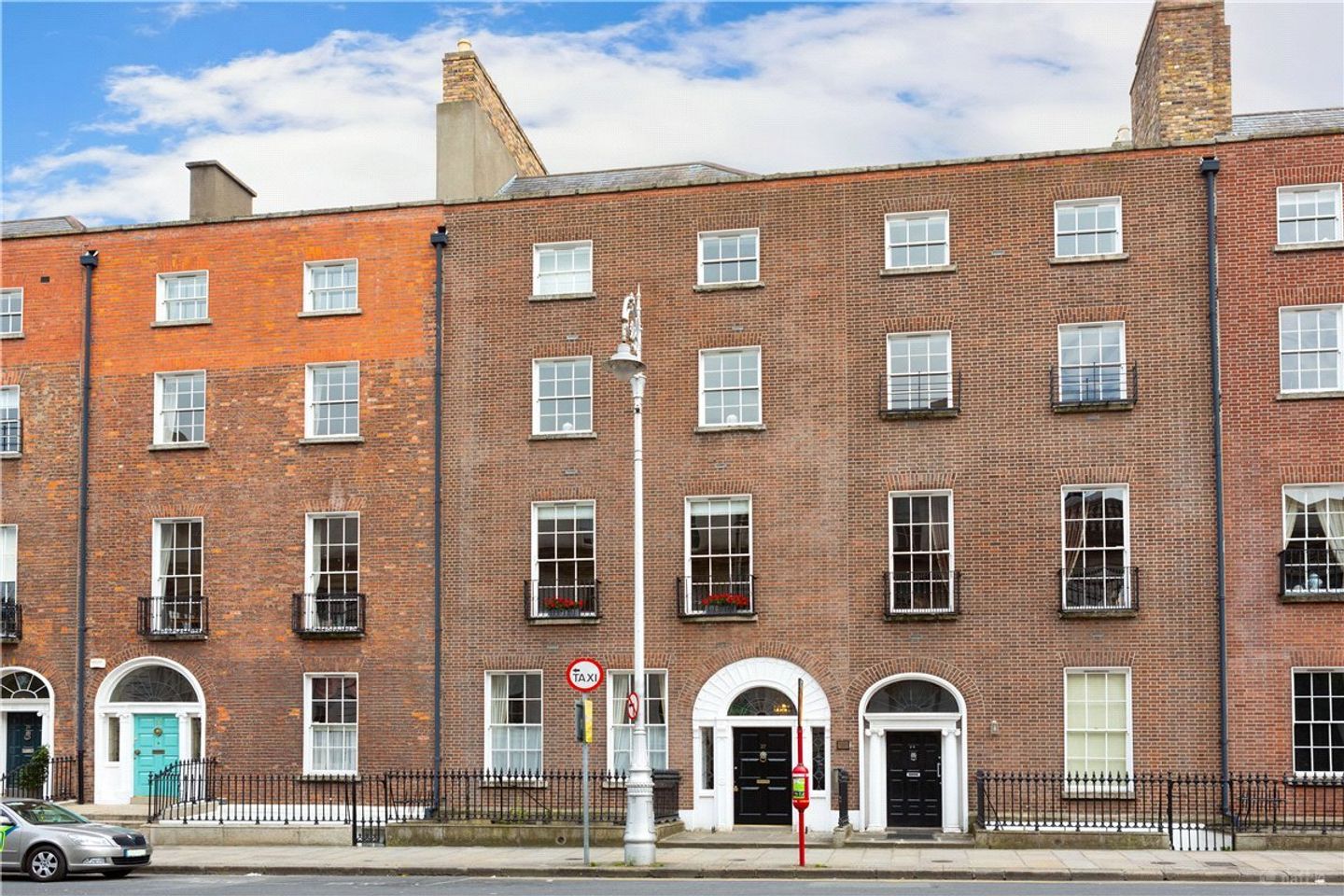 Apartment 13, Dunloe Hall, 27 Merrion Street, Dublin 2, D02XP27