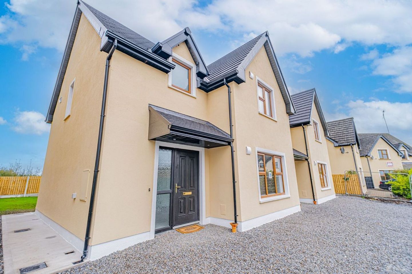 The Maples, Strokestown, Strokestown, Co. Roscommon, F42X934
