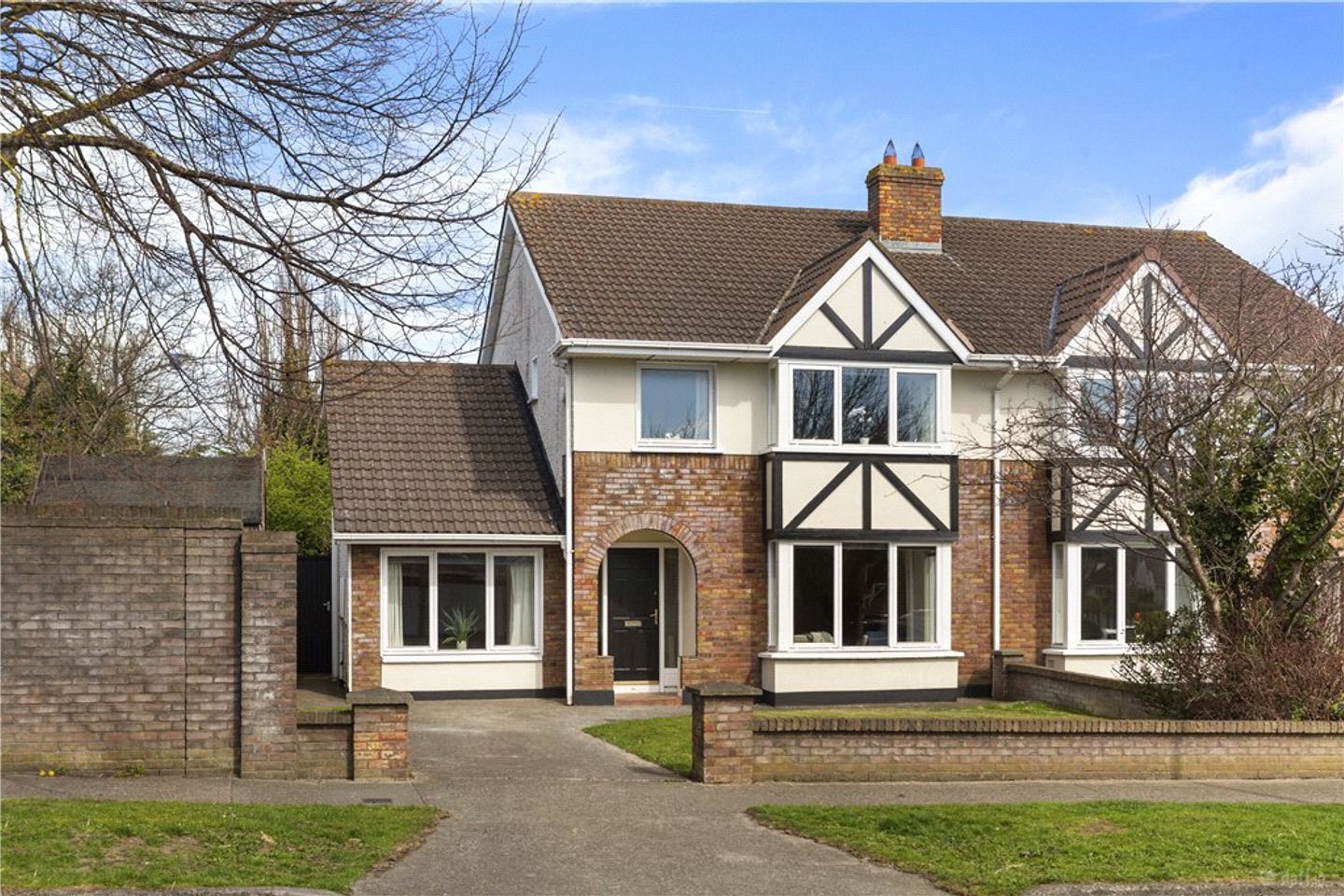 1 Glencairn Road, The Gallops, Leopardstown, Dublin 18, D18Y0Y7