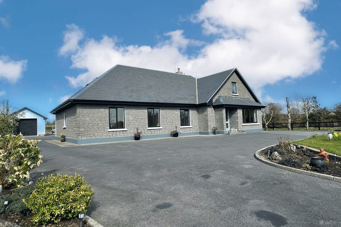 Gloves Middle, Athenry, Co. Galway, H65EY88
