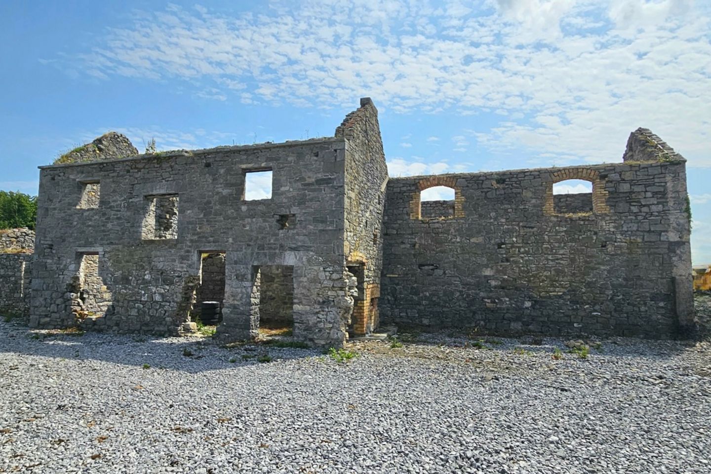 Ballyquirk, Lorrha, Carrigahorig, Co. Tipperary, E45KF57