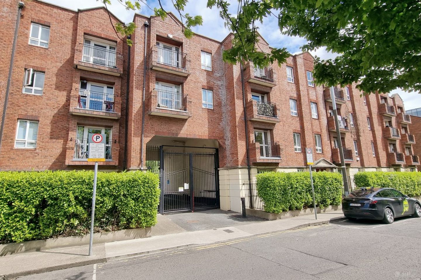 Apartment 11, Trinity Square, Townsend Street, Dublin 2, D02RX76