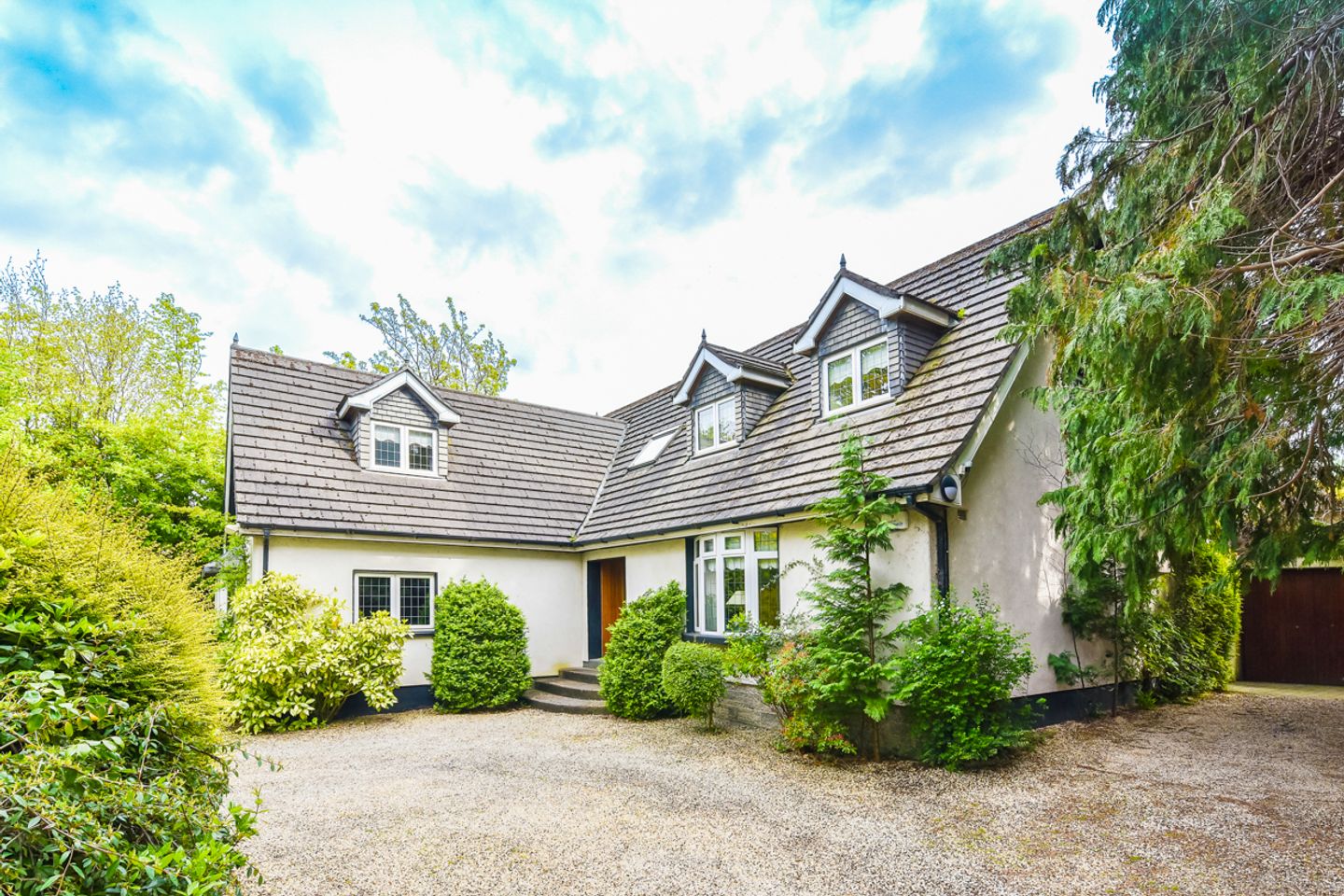 Sarafand, Knocklyon Road, Knocklyon, Dublin 16, D16E4W2