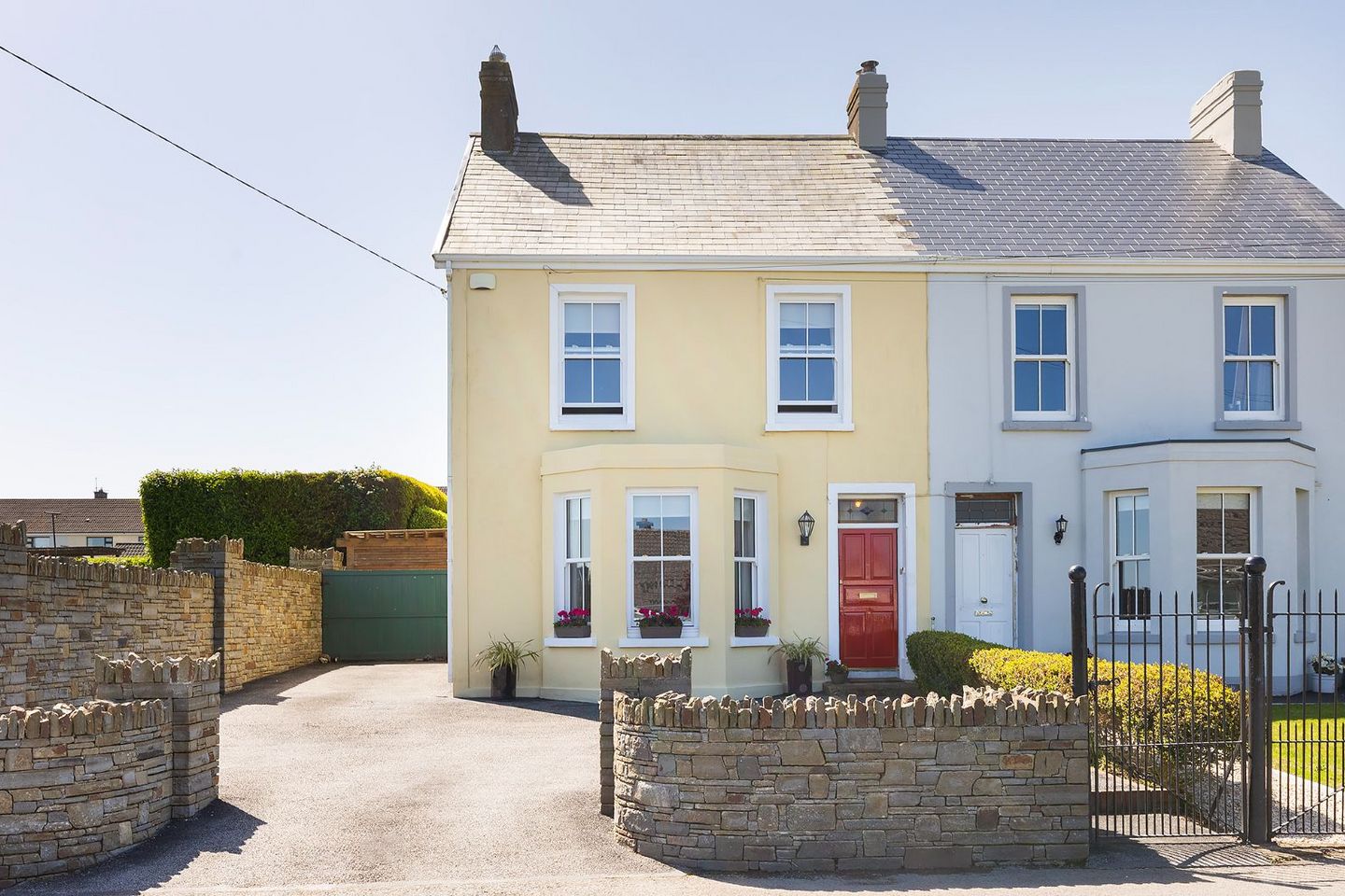 2 Lakeview, Carrignafoy, Cobh, Co. Cork, P24WK20