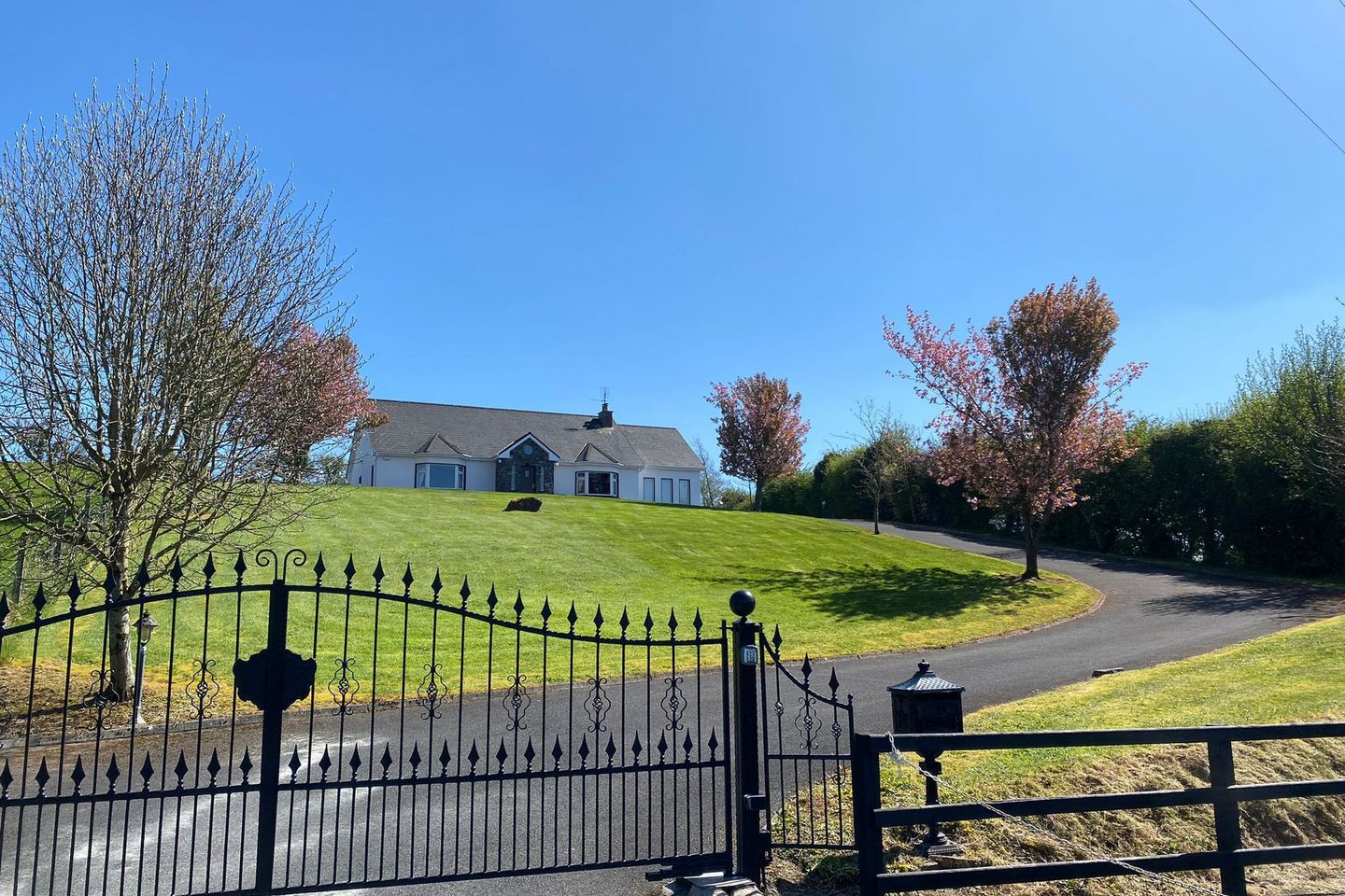 Corraun, Castlebar, Co. Mayo, F23X519