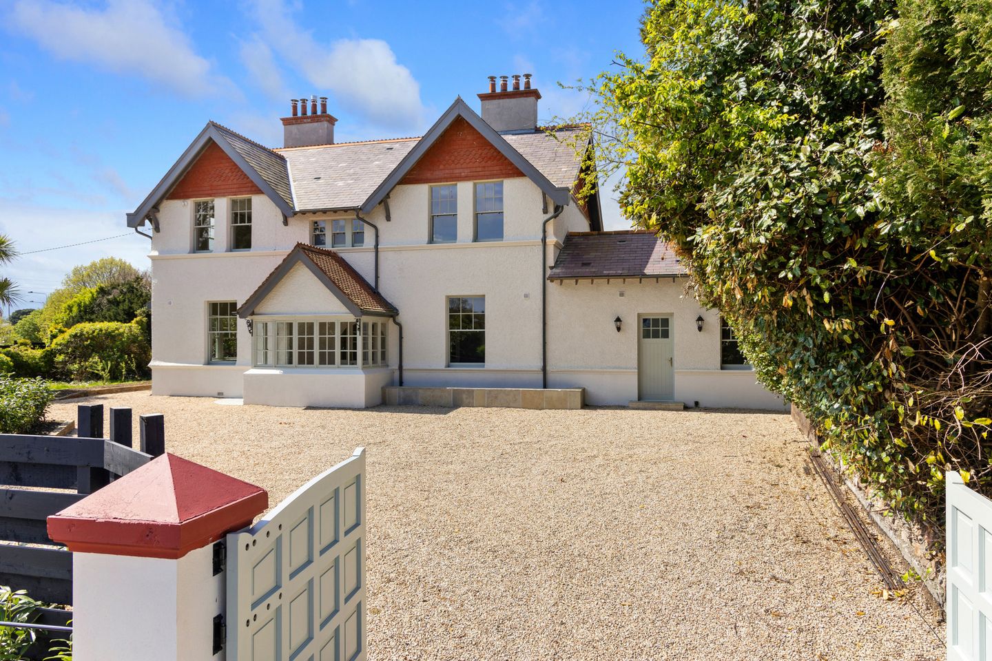 Ellerslie, St Vincent Road, The Burnaby, Greystones, Co Wicklow, A63C424