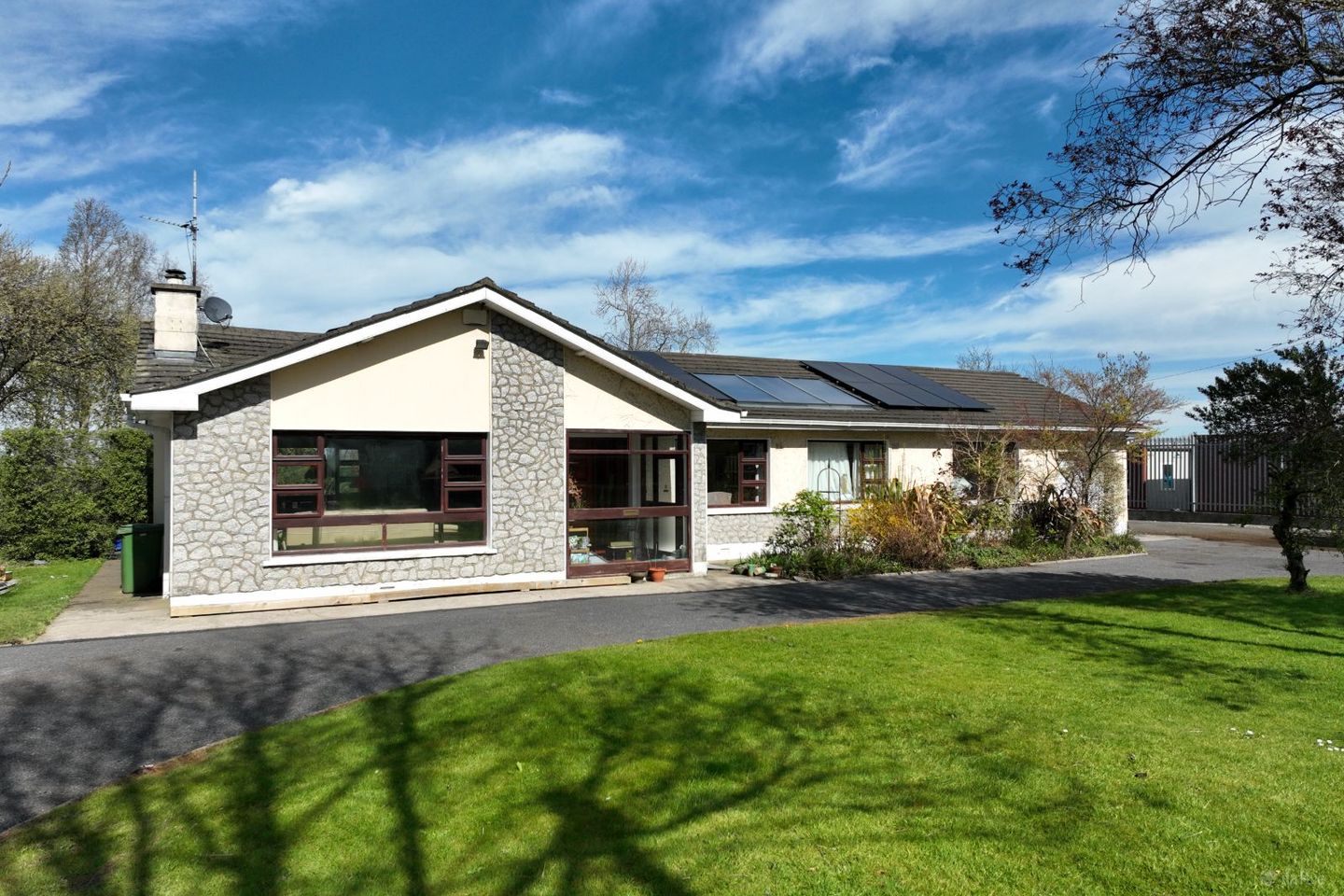 Edelweiss,on c.0.54 Acres, Bungalow and workshop, Kiltipper Road, Oldbawn , Tallaght, Dublin 24, D24DY7R