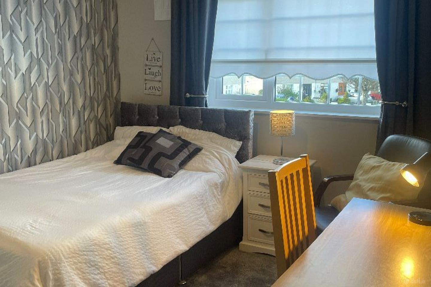 Bóthar Áth an Ghainimh, Sandyford, Dublin 18