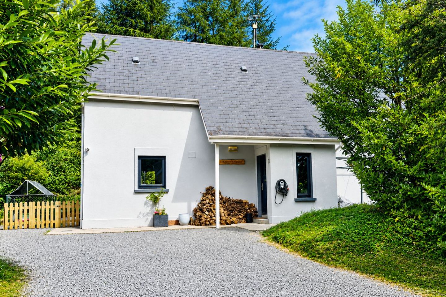 Galtee Beag Lodge, 2 Kilcoran Holiday Cottages, Kilcoran, Cahir, Co ...