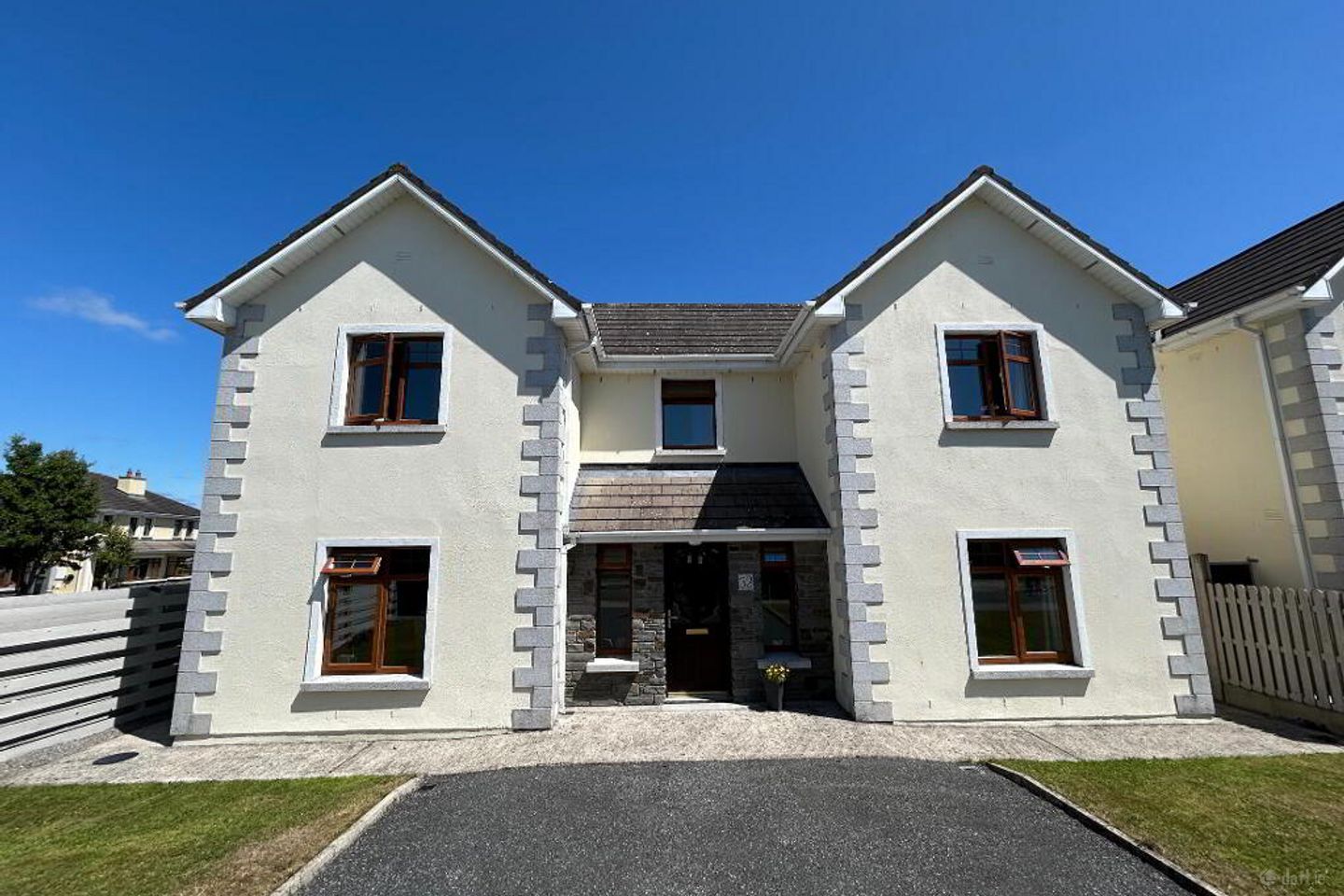 32 Cois Na Habháinn, Mullinahone, Co. Tipperary, E41Y298
