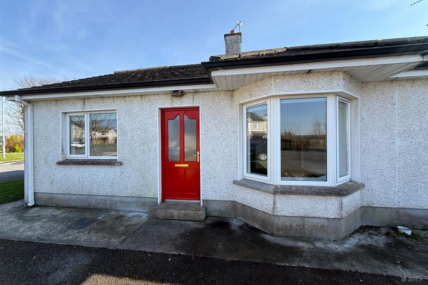 27 Priory Park, Ballaghaderreen, Roscommon, F45KW56