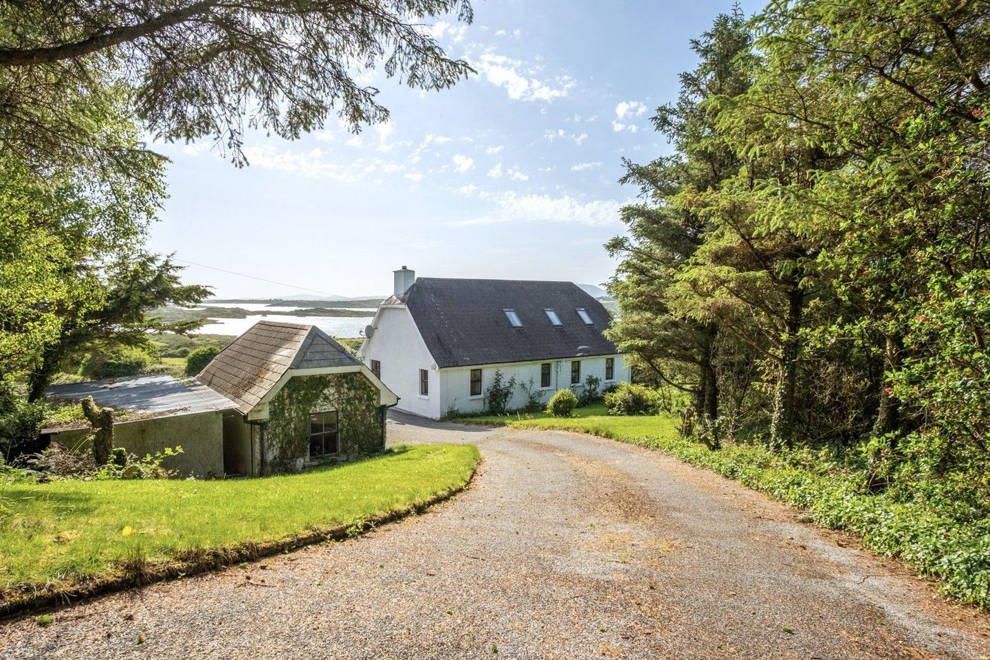 Inish Free, Ardnagrena, Ringarogy, Baltimore, Co. Cork, P81VP70