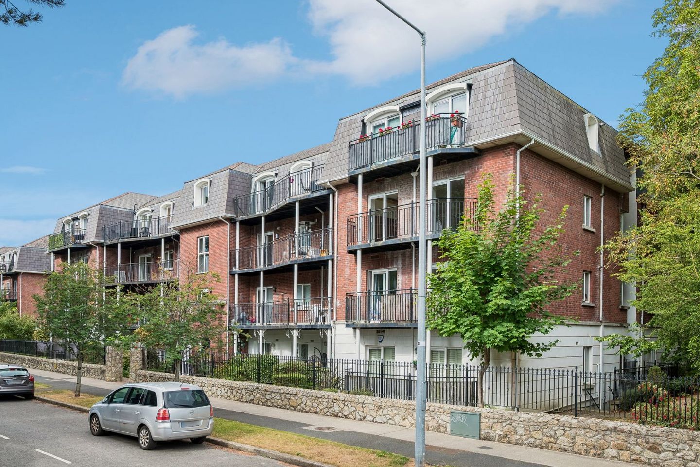 Apartment 143, Westminister, Castle Court, Kilgobbin Wood, Leopardstown, Dublin 18, D18V189