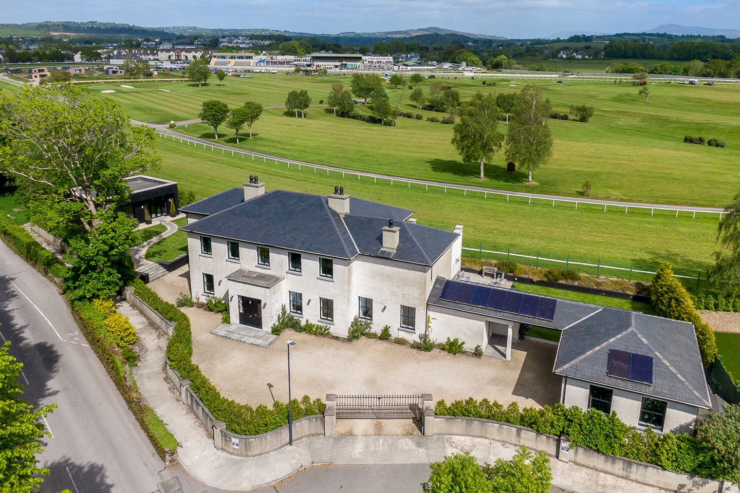 One Castle Drive, Ross Road, Killarney, Co. Kerry, V93H1FX