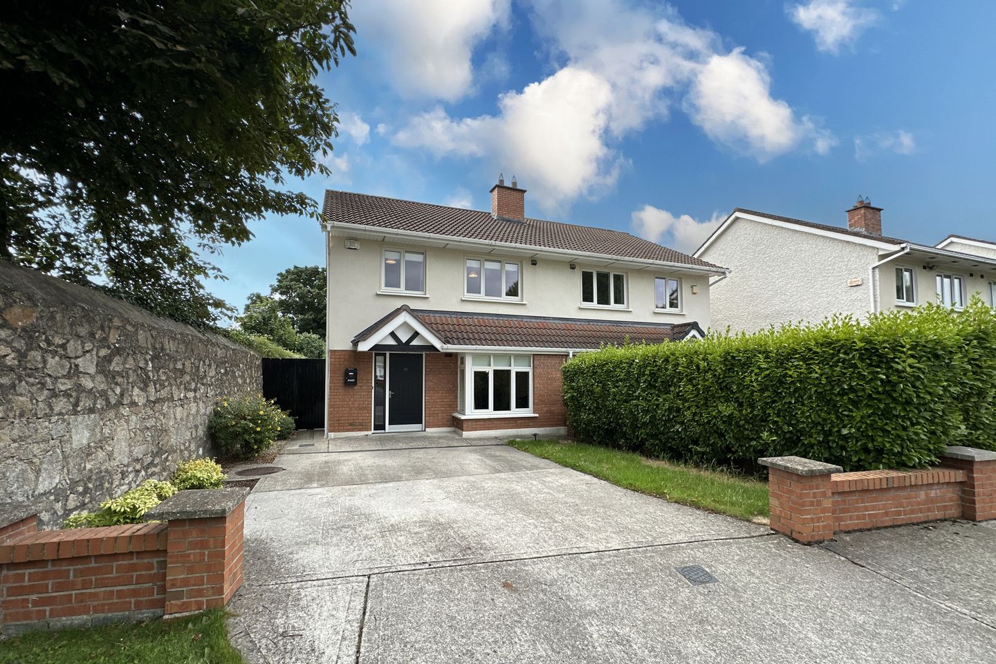 11 Orby Court, The Gallops, Leopardstown, Dublin 18