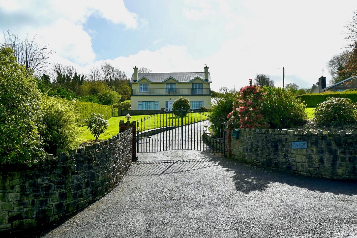 Hillside, Carrigeen, Birdhill, Co. Tipperary, V94Y2XP