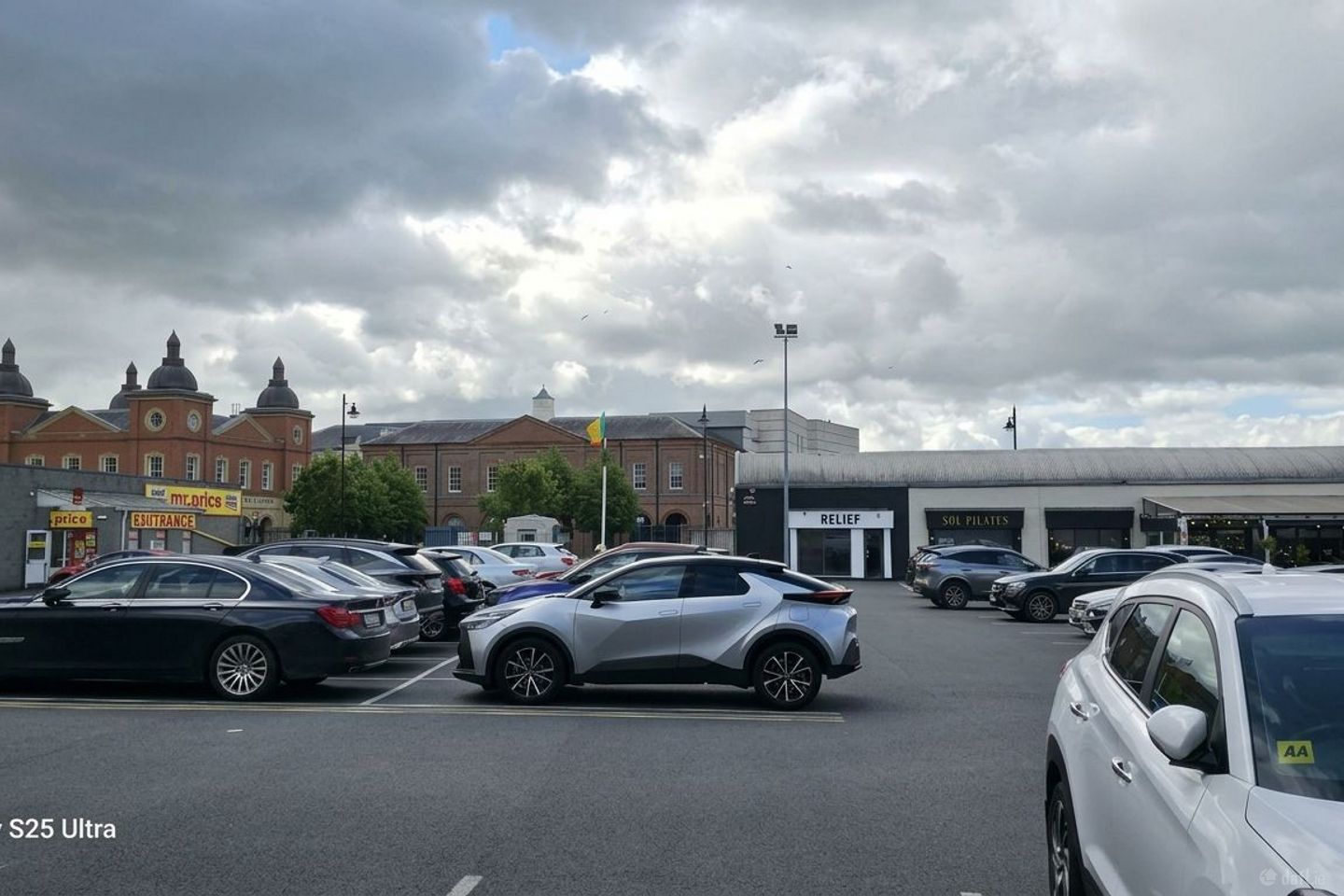 Unit 12/13, Williamson'S Mall, Francis Street, Dundalk, Co. Louth
