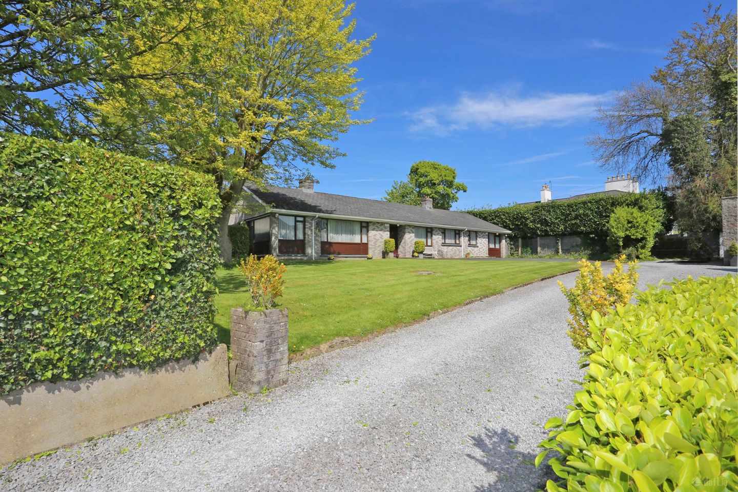 Treetops, Shannon Lawn, North Circular Road, Co. Limerick, V94TCC4