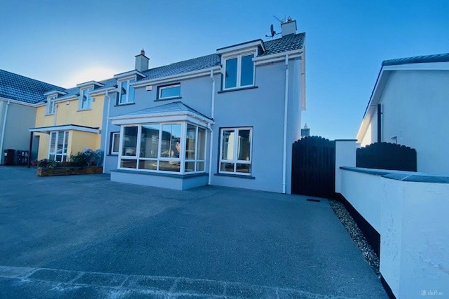 8 Manor Grove, Mountmellick, Co. Laois, R32N1F9