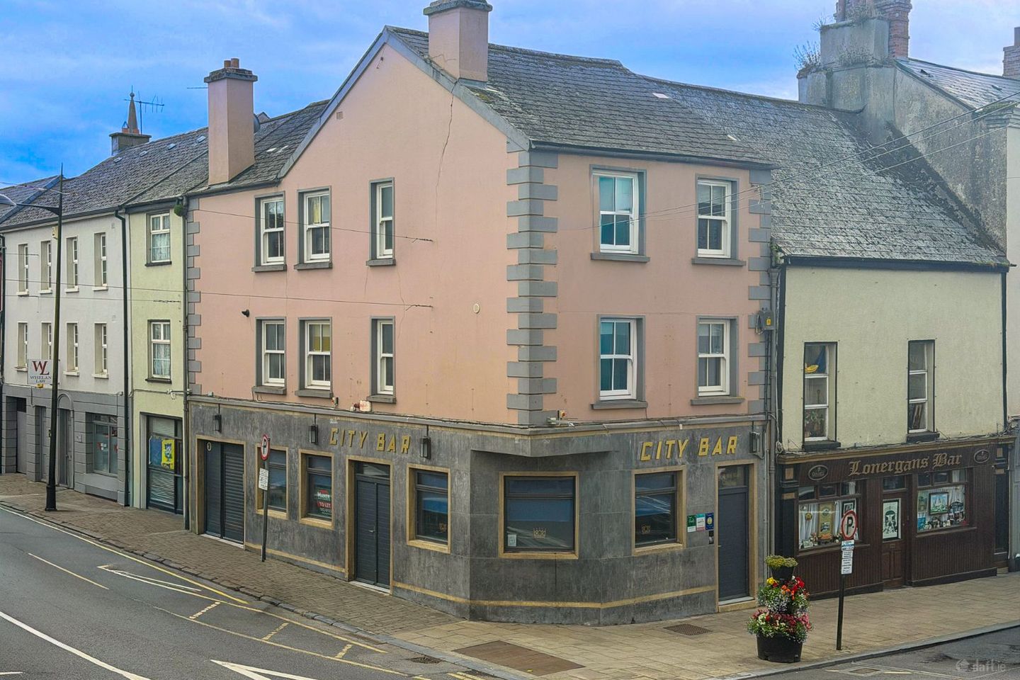 City Bar, 1 Main Street, Cashel, Co. Tipperary, E25W527