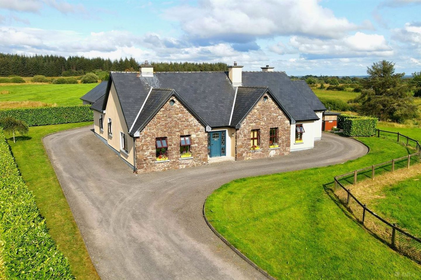 Cross South, Ballaghaderreen, Co. Roscommon, F45NV66