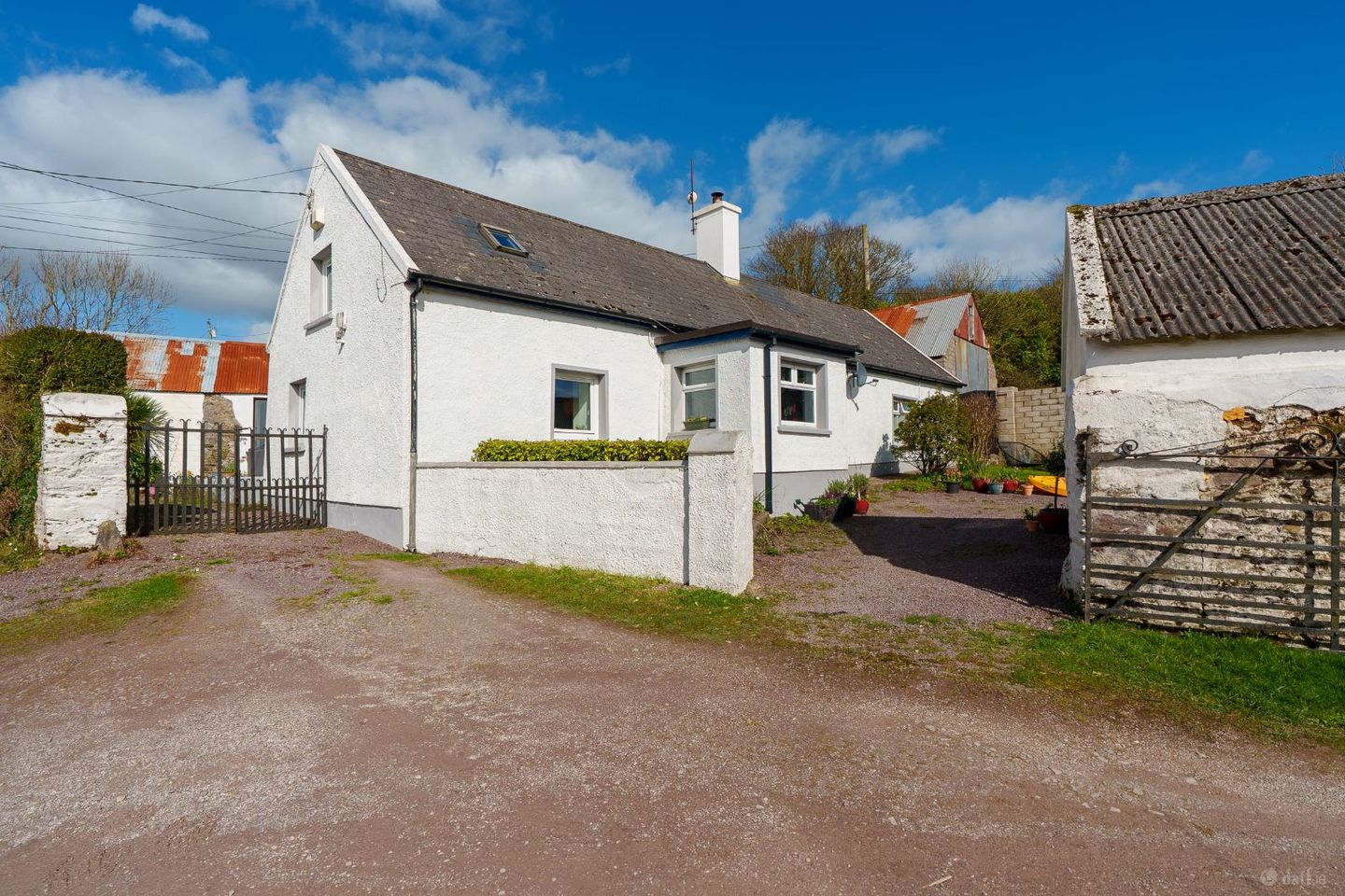 Moanroe, Garryvoe Lower, Midleton, Co. Cork, P25N627