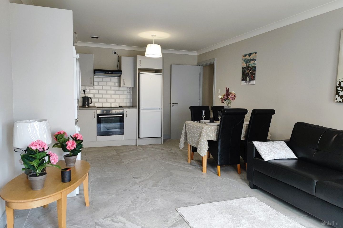 Apartment 4, Inish House, Golden Island, Athlone, Athlone, Co. Westmeath, N37RW54