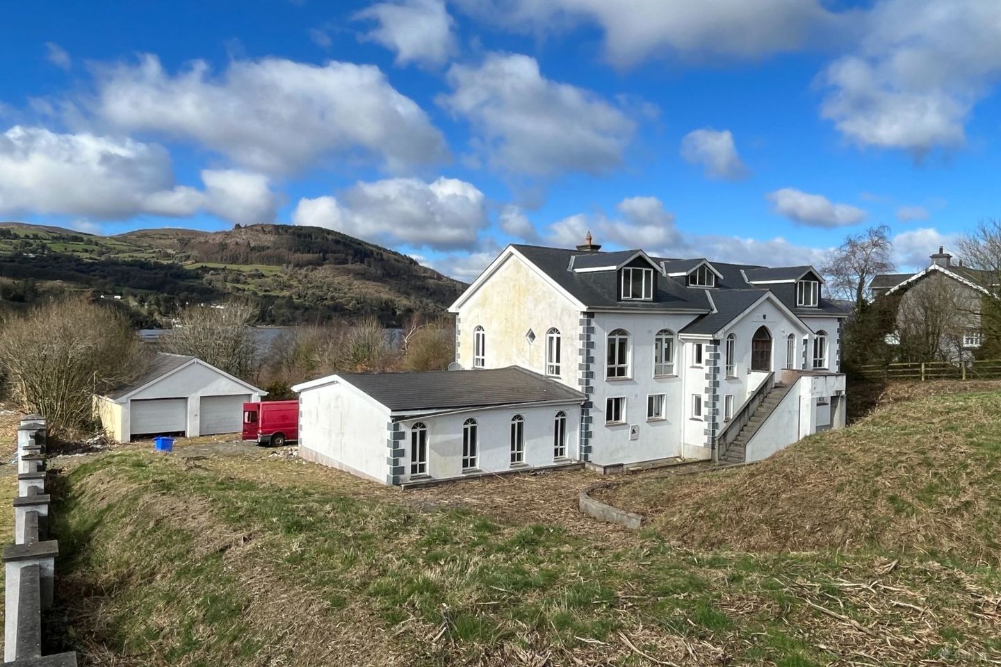 Teach Cois Deirge, 25 Slí Cuileann, Cullenagh, Ballina, Co. Tipperary, V94H6F4