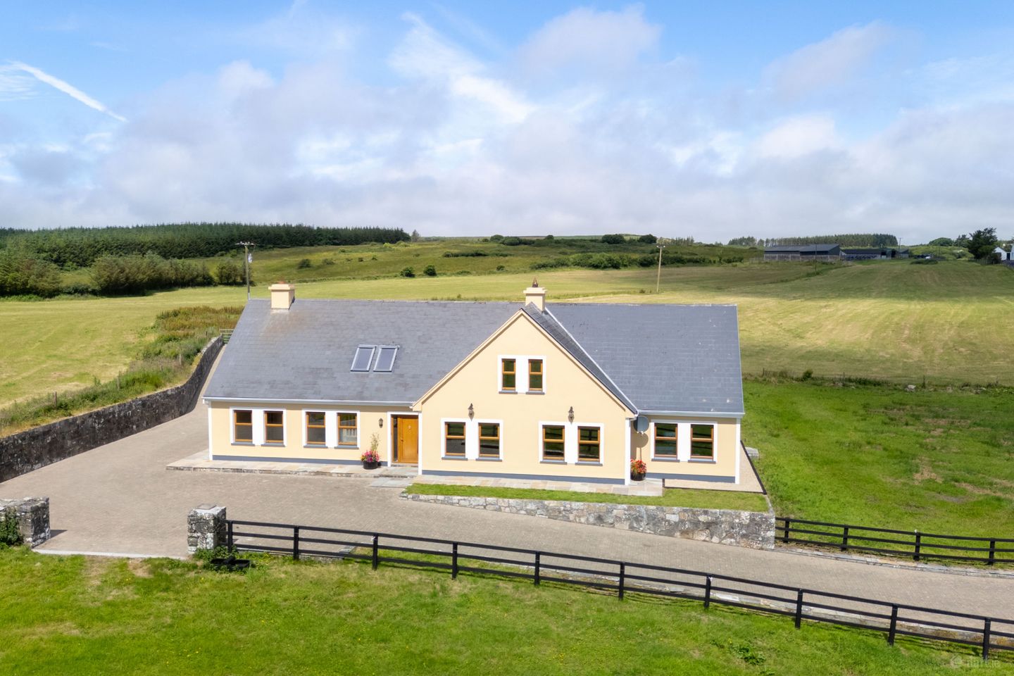 Fantor House, Carroweragh, Kilshanny, Co. Clare., V95D8P3