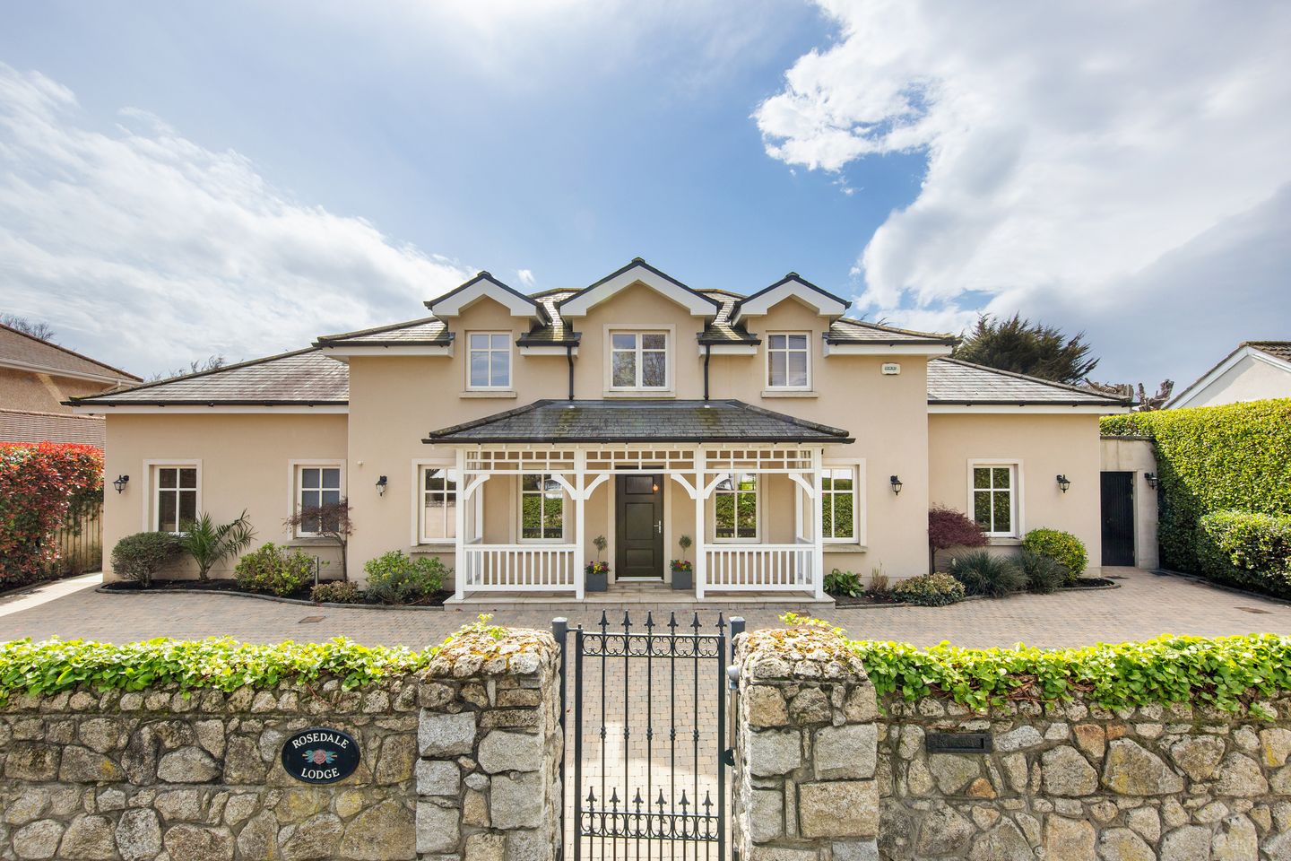 Rosedale Lodge, 4 Barton Avenue, Rathfarnham, Dublin 14, D14R6K5