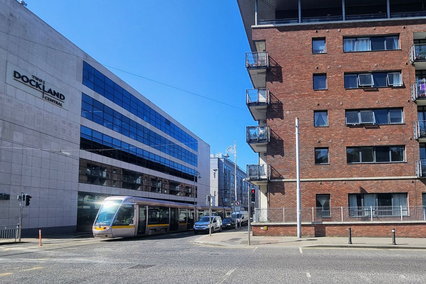 11 Slaney House, Custom House Square, Dublin 1