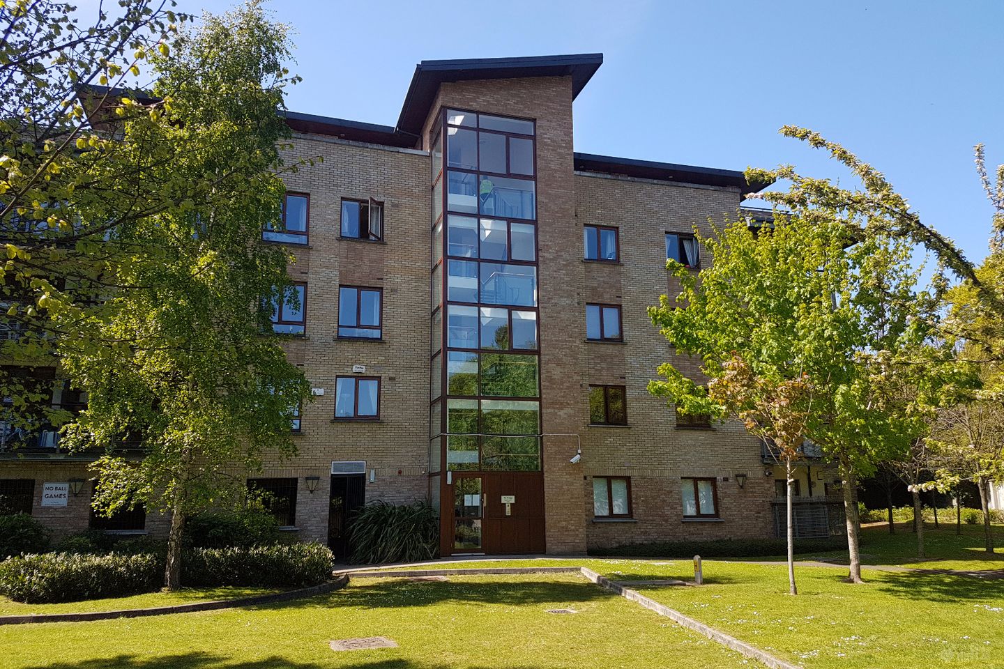 35 The Bridge, Shankill, Dublin 18