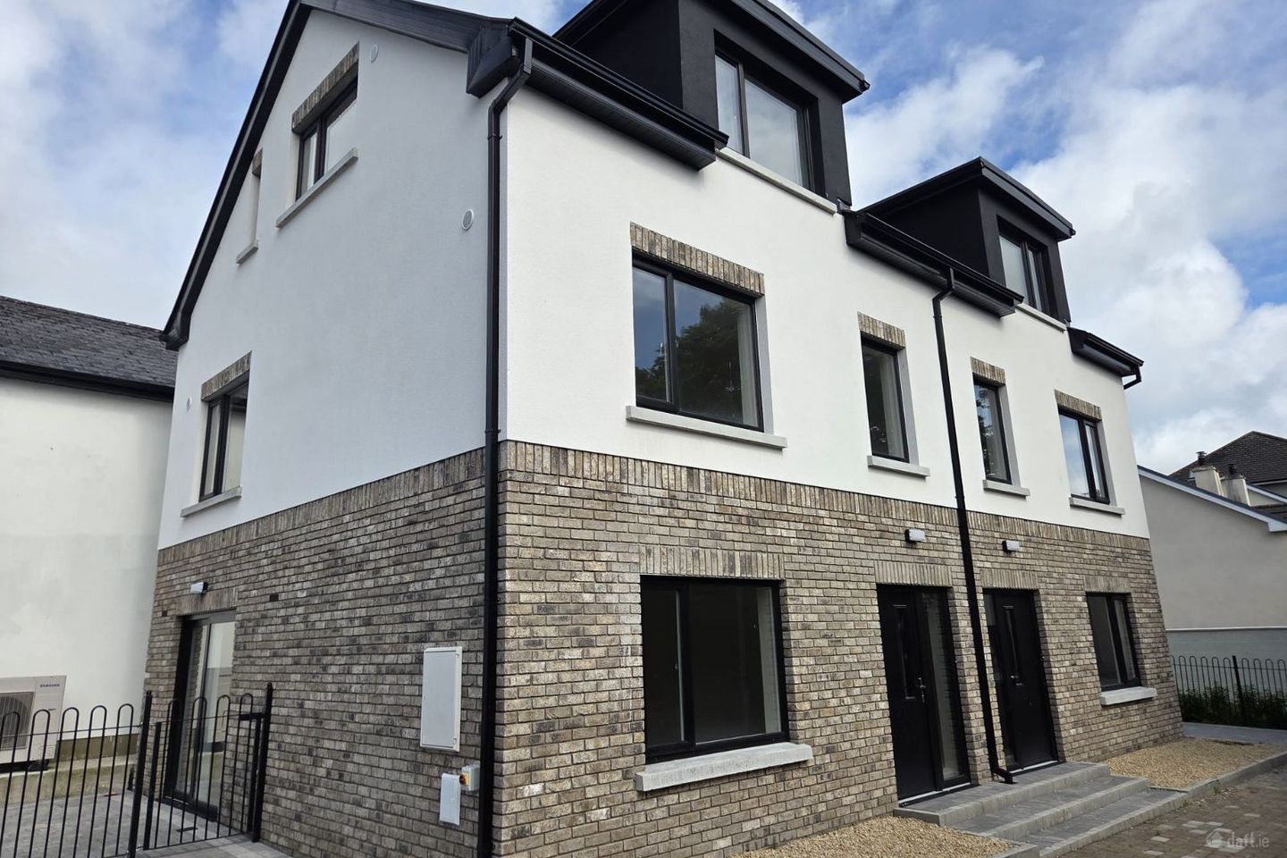 1 & 2 Fairgreen Lane, Ballisodare, Co. Sligo