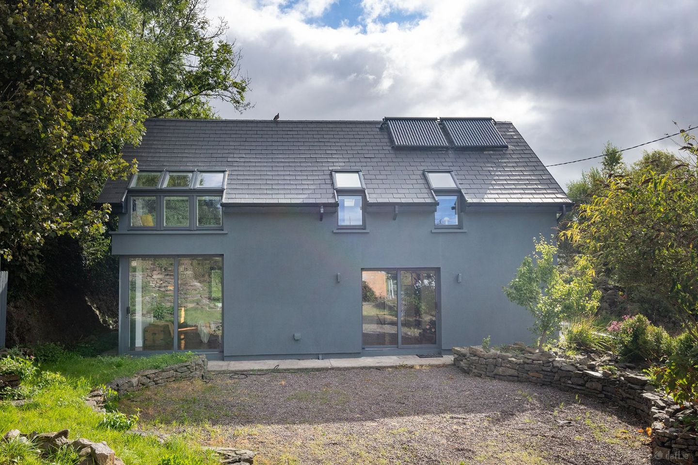 Bluebell Cottage, Middle Road, Whitegate, Whitegate, Co. Cork, P25H638