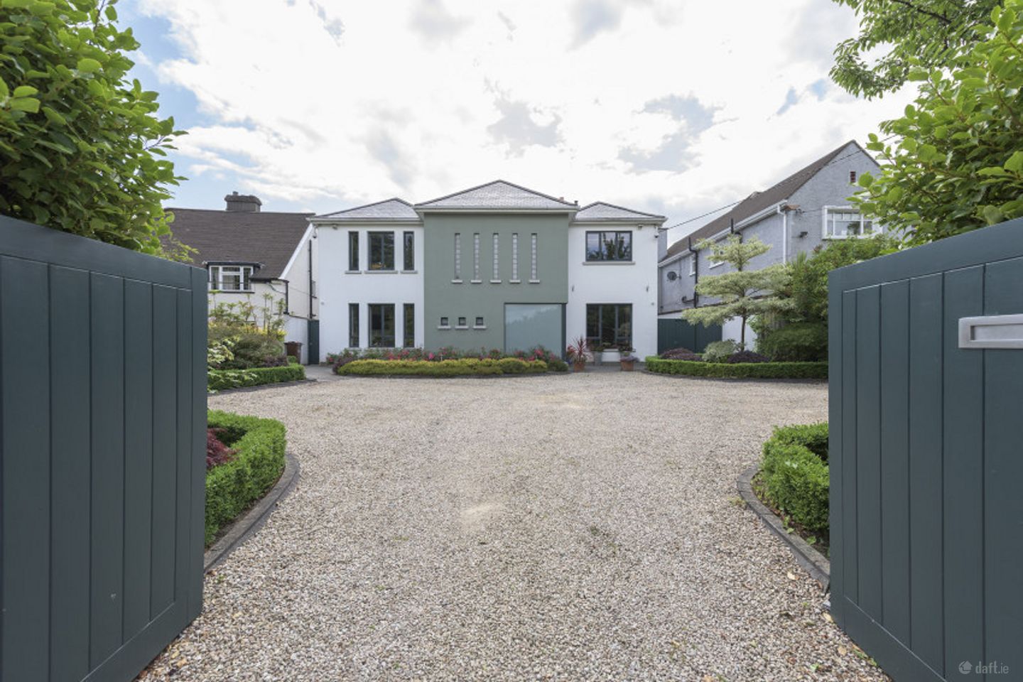 29 Woodlands Park, Blackrock, Co. Dublin