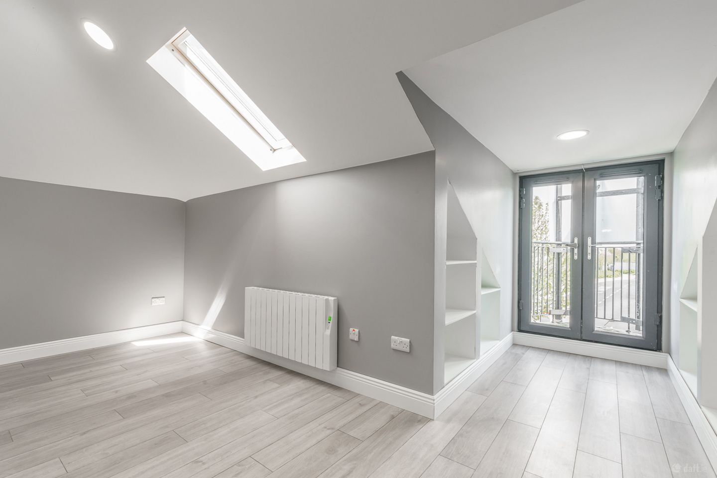 Holywell Commercial Centre,Airside, Swords, Co. Dublin