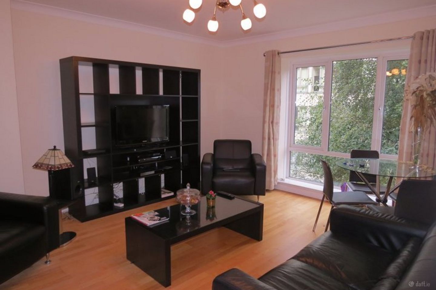 18 Pembroke Court
Pembroke Road
Ballsbridge
Dublin 4