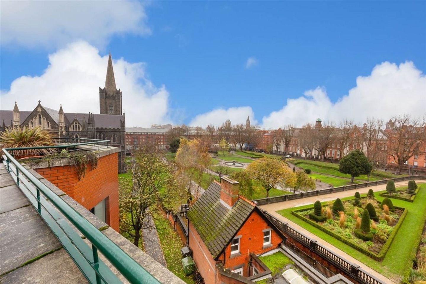 1 Bed Apt, 4th floor, Cannon Court, Bride Street, Dublin 8, Christchurch, Dublin 8