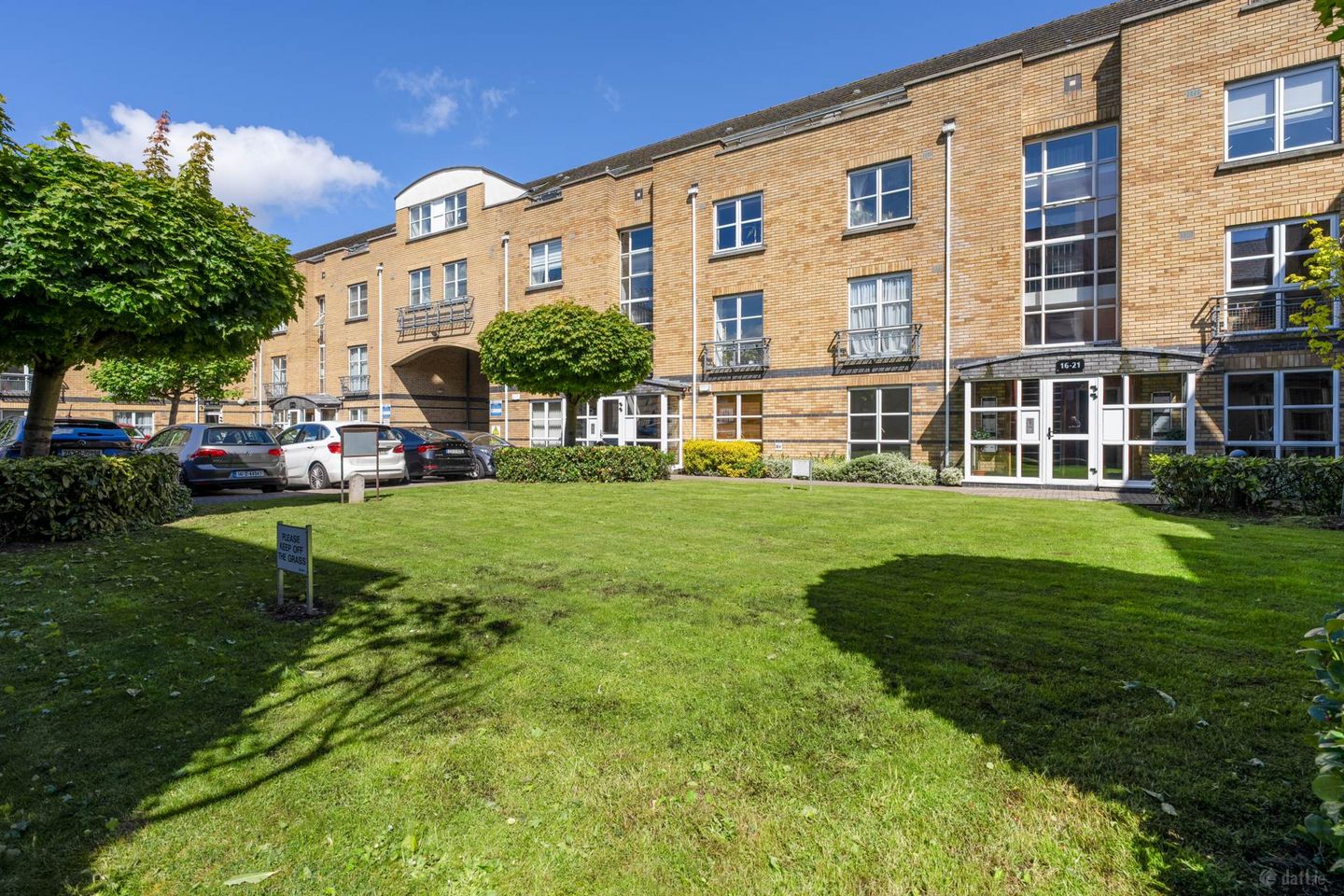 Apartment 17, Saint Peters Square, Phibsborough, Dublin 7, Co. Dublin, D07C892