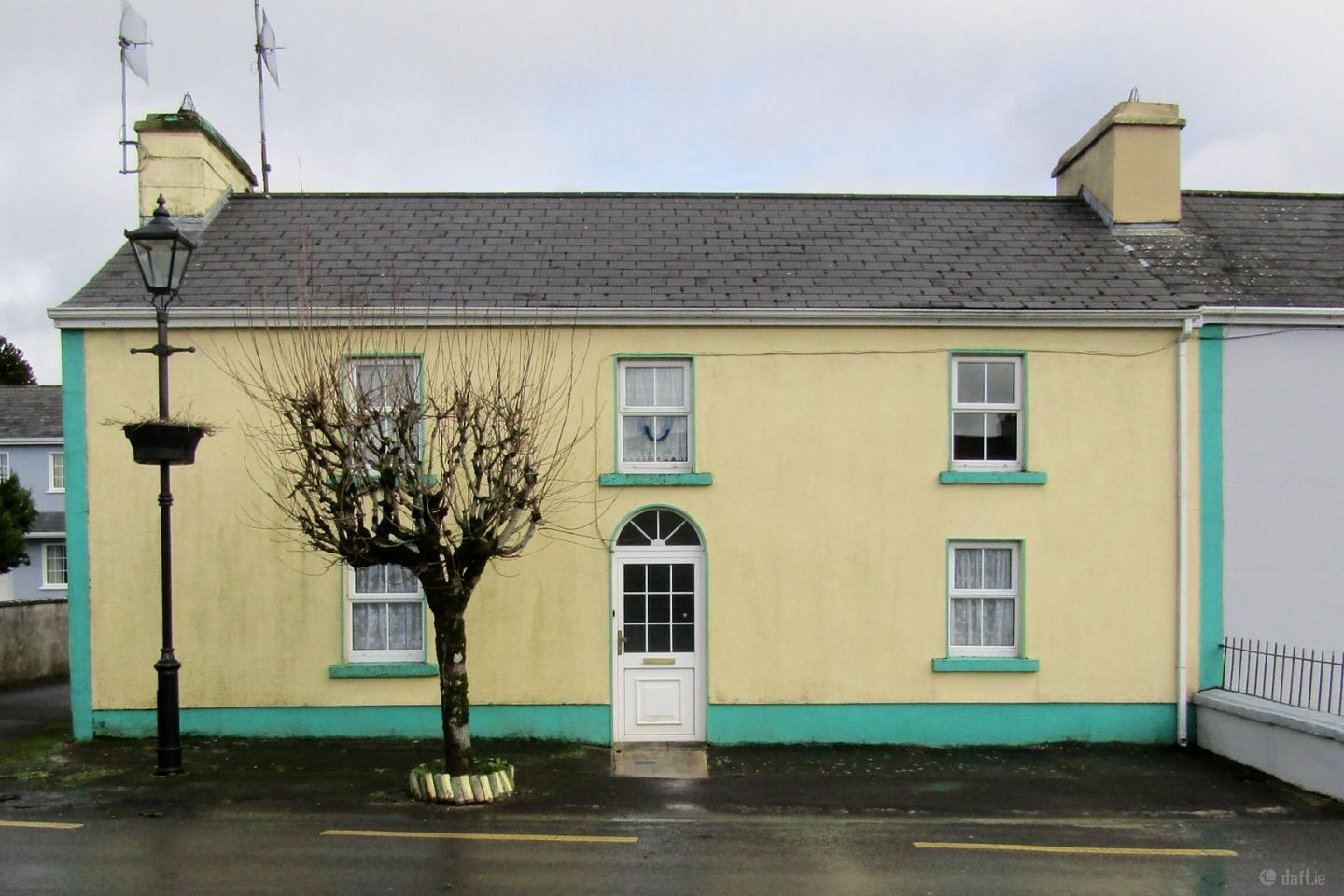Market Square, Ballygar, Ballygar, Co. Galway, F42RX86